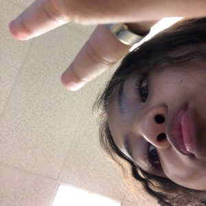 Meet your Posher, Maya